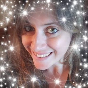 Meet your Posher, Daniela